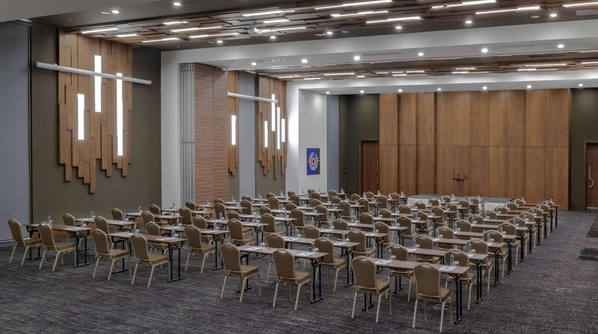 فندق Doubletree By Hilton مانيسا المظهر الخارجي الصورة