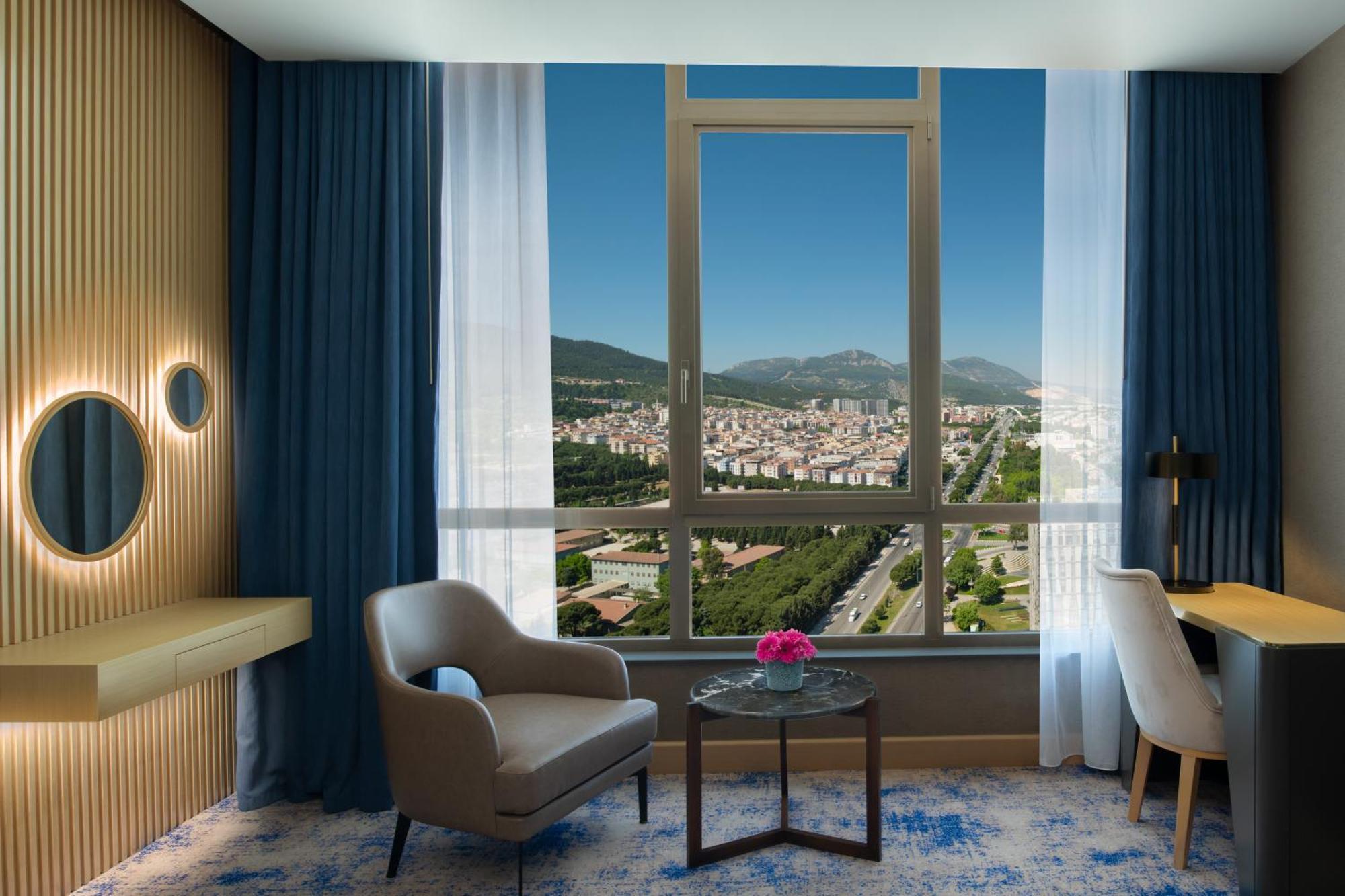 فندق Doubletree By Hilton مانيسا المظهر الخارجي الصورة